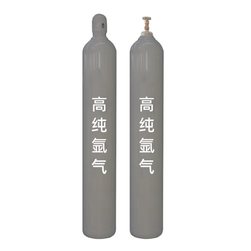 在半导体制造过程中，电子级气体扮演着至关重要的角色。它们不仅用于化学气相沉积、蚀刻和清洁工艺，还在封装测试中发挥关键作用。那么，如何选择合适的电子级气体？今天我们就来对比几种常见类型的优缺点。